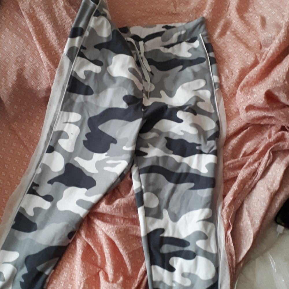 Camo pants with see through on it